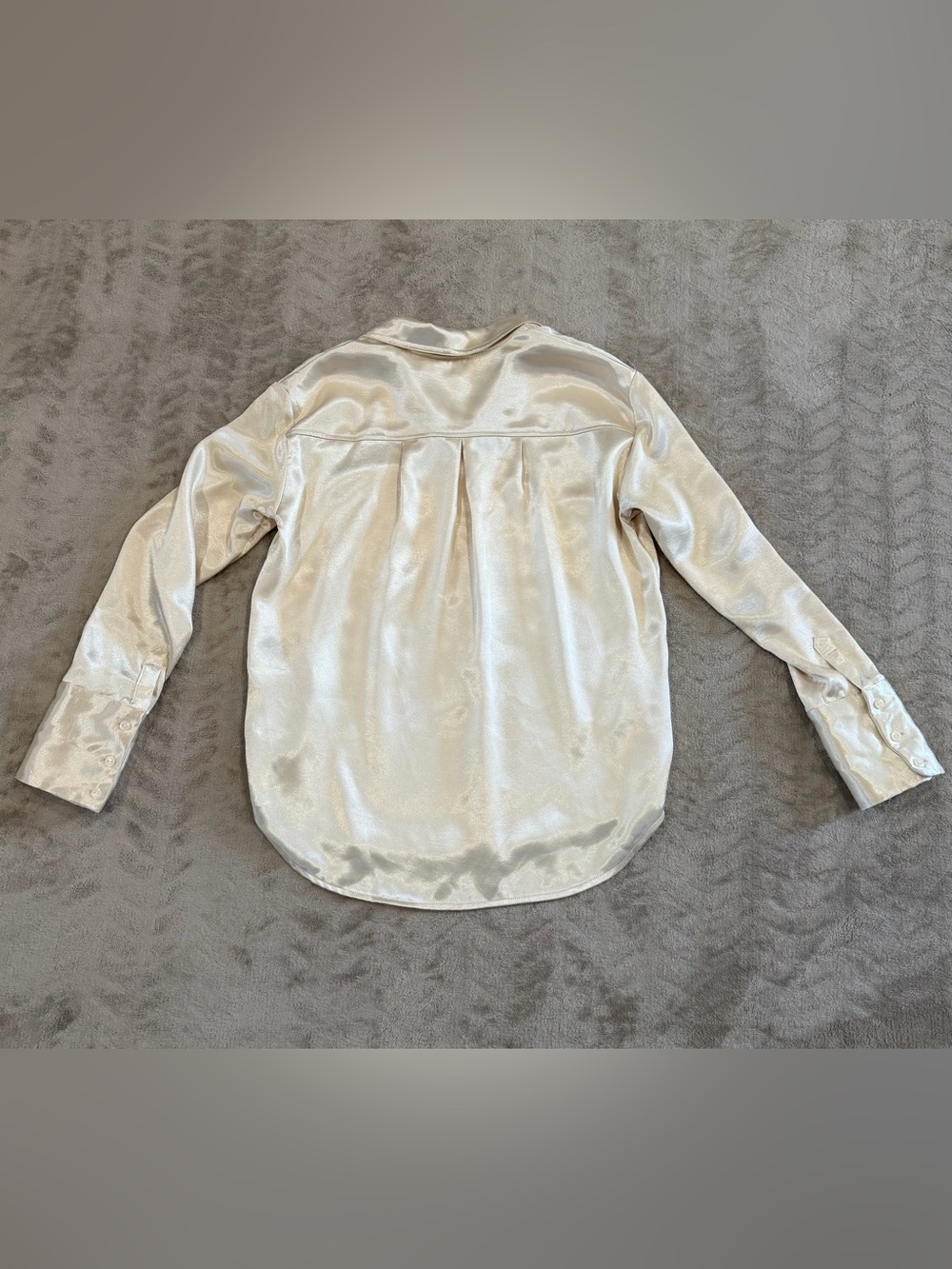 Free People Champagne Satin Button Down Minimalist Silk-Feel Blouse Sz S - Picture 7 of 7